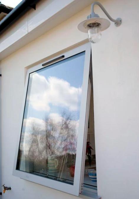 内开内倒窗有哪几个个优点(图2) 内开内倒窗有哪几个个优点(图2)