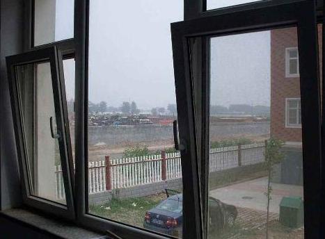 内开内倒窗有哪几个个优点(图3) 内开内倒窗有哪几个个优点(图3)